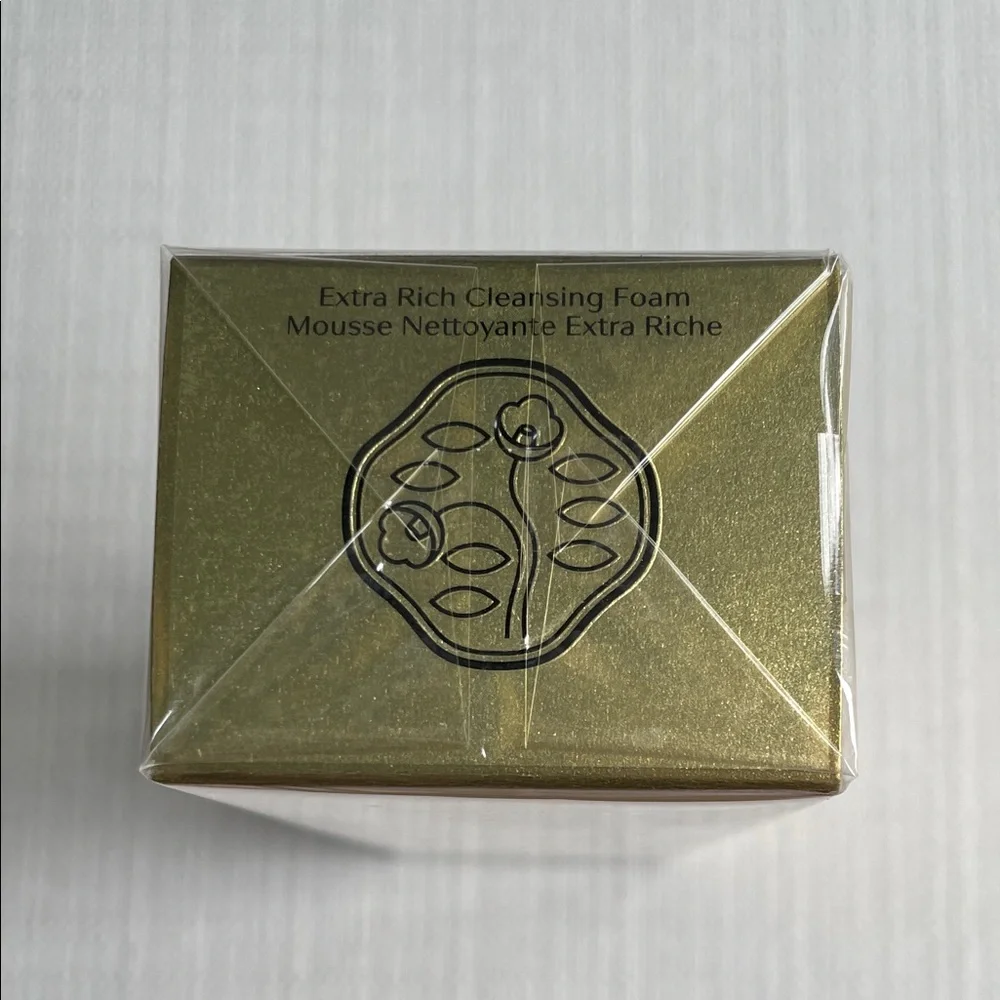 Shiseido Future Solution LX Extra Rich Cleansing Foam new in box sealed